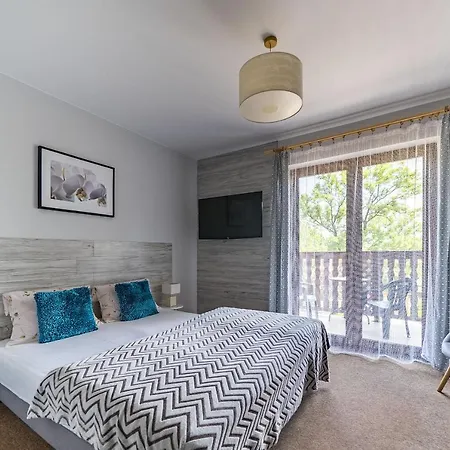 Nefryt - Lodowka I Czajnik W Pokoju, Dwa Aneksy Kuchenne Ogolnodostepne, Duzy Parking *