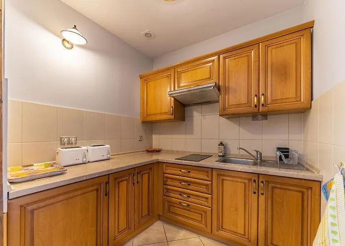 Nefryt - Lodowka I Czajnik W Pokoju, Dwa Aneksy Kuchenne Ogolnodostepne, Duzy Parking Resort