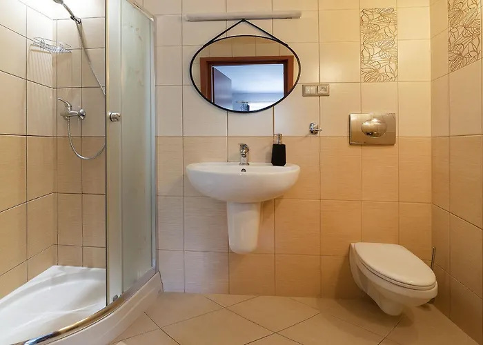 Nefryt - Lodowka I Czajnik W Pokoju, Dwa Aneksy Kuchenne Ogolnodostepne, Duzy Parking Resort