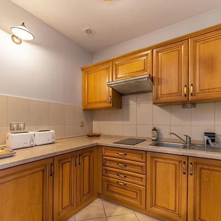 Nefryt - 600 M Od Pkp, Duzy Parking, Lodowka, Czajnik, Balkon, Feriested
